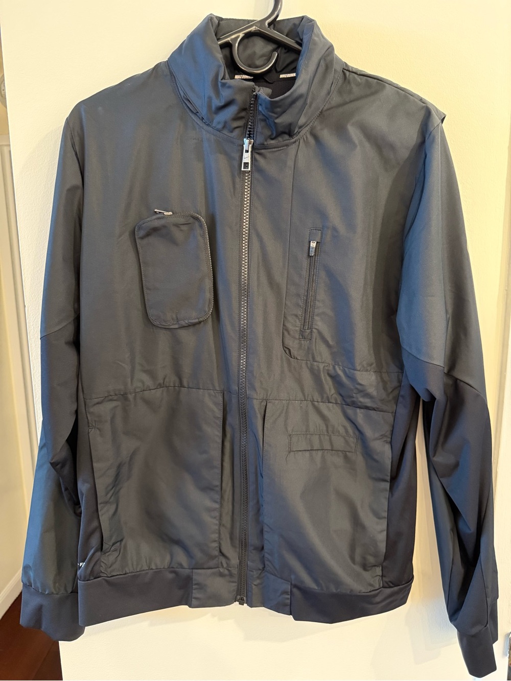 Nike Men’s Running Storm Fit Jacket Size Medium 559551-010